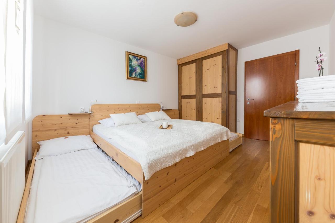 Mountain Charm Apartment Кранска гора Екстериор снимка